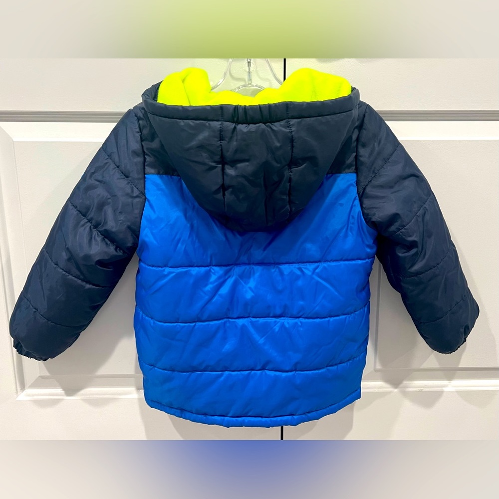 Oshkosh B’Gosh Puffer Coat - Picture 3 of 3